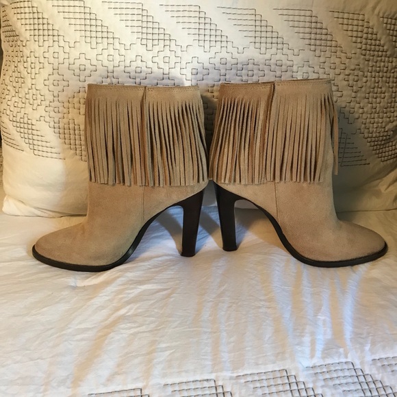 Joie Cambrie Fringe Bootie - Picture 4 of 16